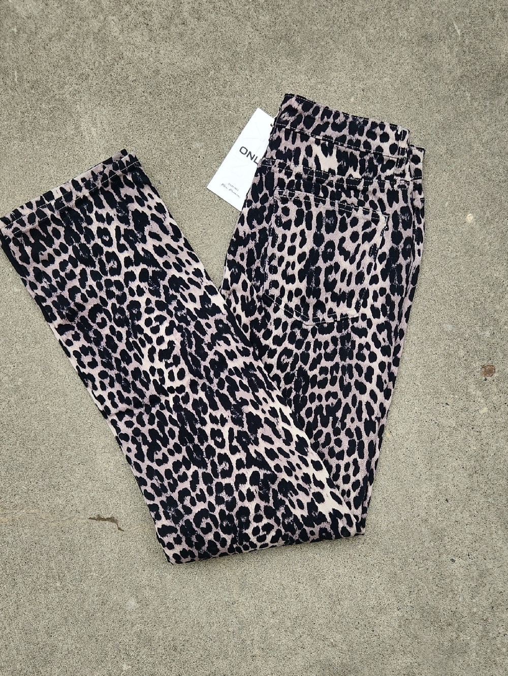 ONLY leopard print high waist pants